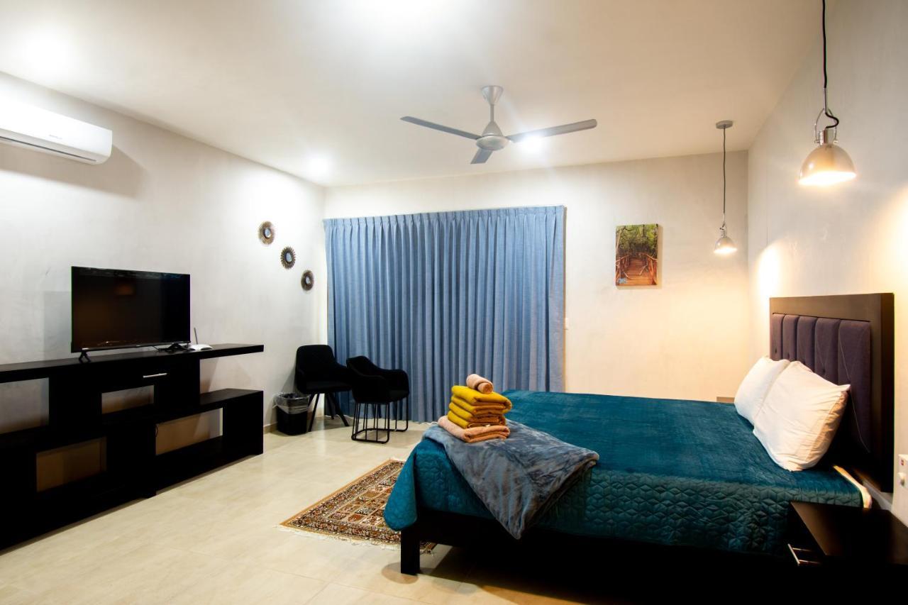 Hotel Casa Tortuga Tulum - Cenotes Park Inclusive Exterior photo A bedroom in a hotel