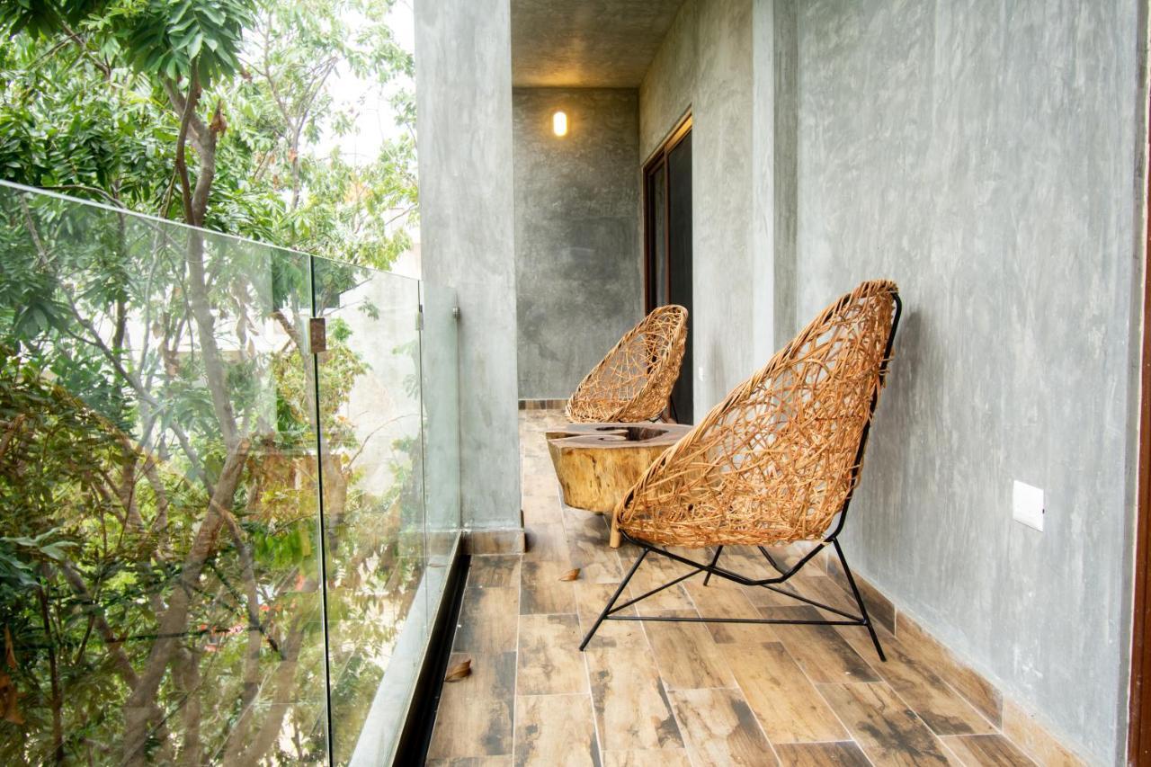 Hotel Casa Tortuga Tulum - Cenotes Park Inclusive Exterior photo A view of the balcony of the hotel