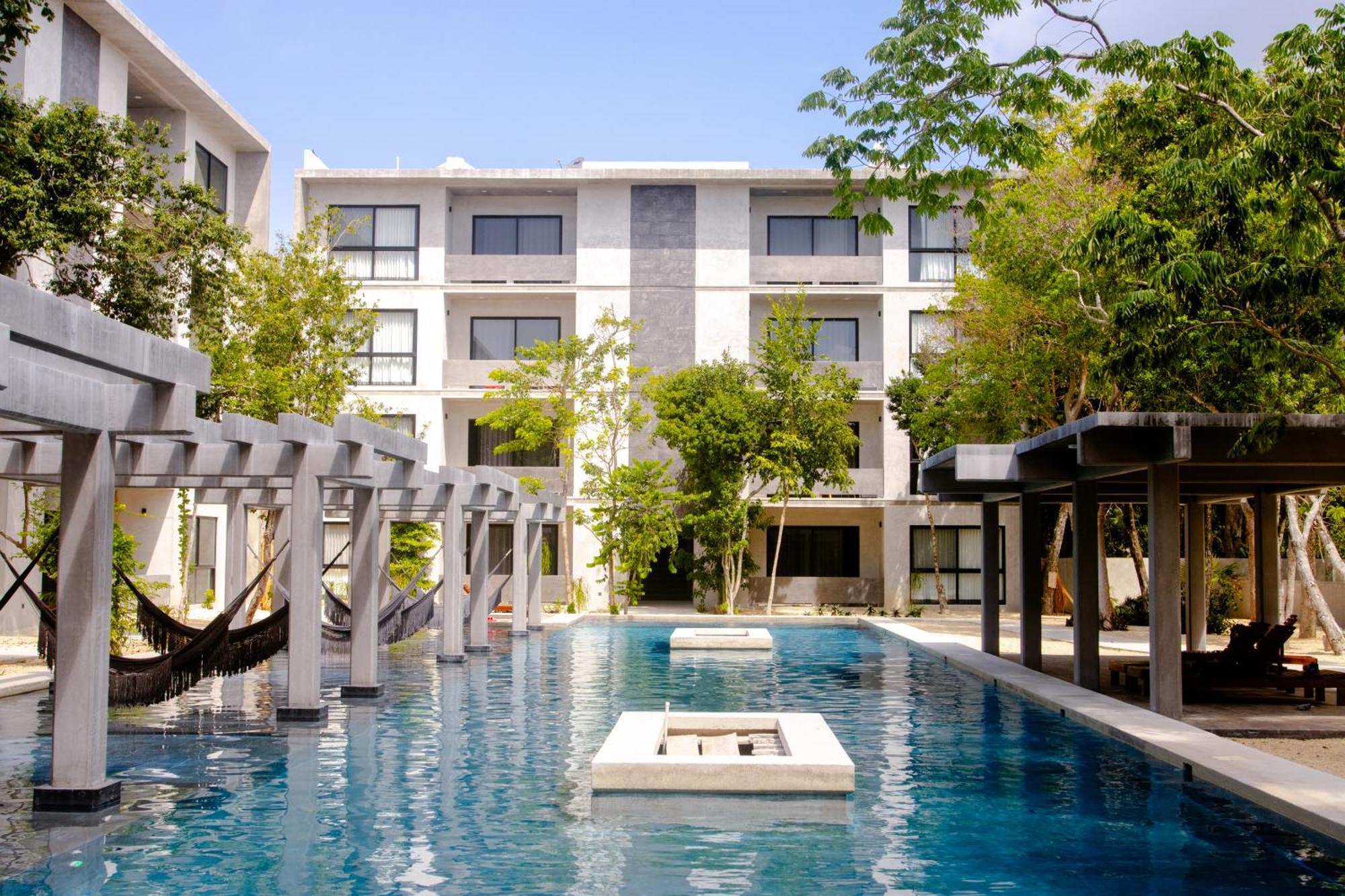 Hotel Casa Tortuga Tulum - Cenotes Park Inclusive Exterior photo The Village